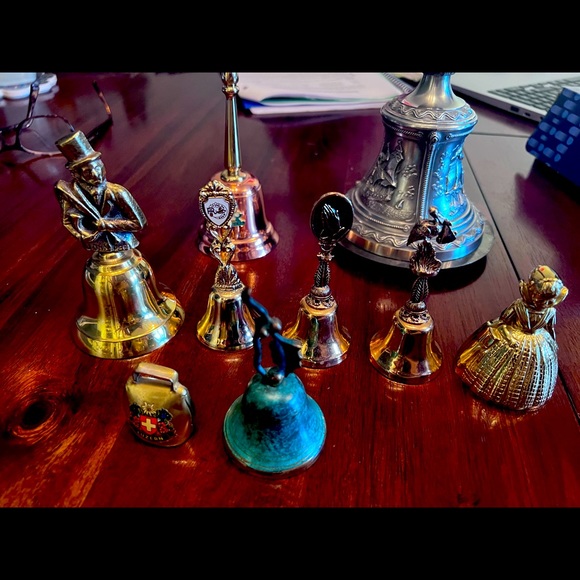10 vintage collectible bells - Picture 1 of 6